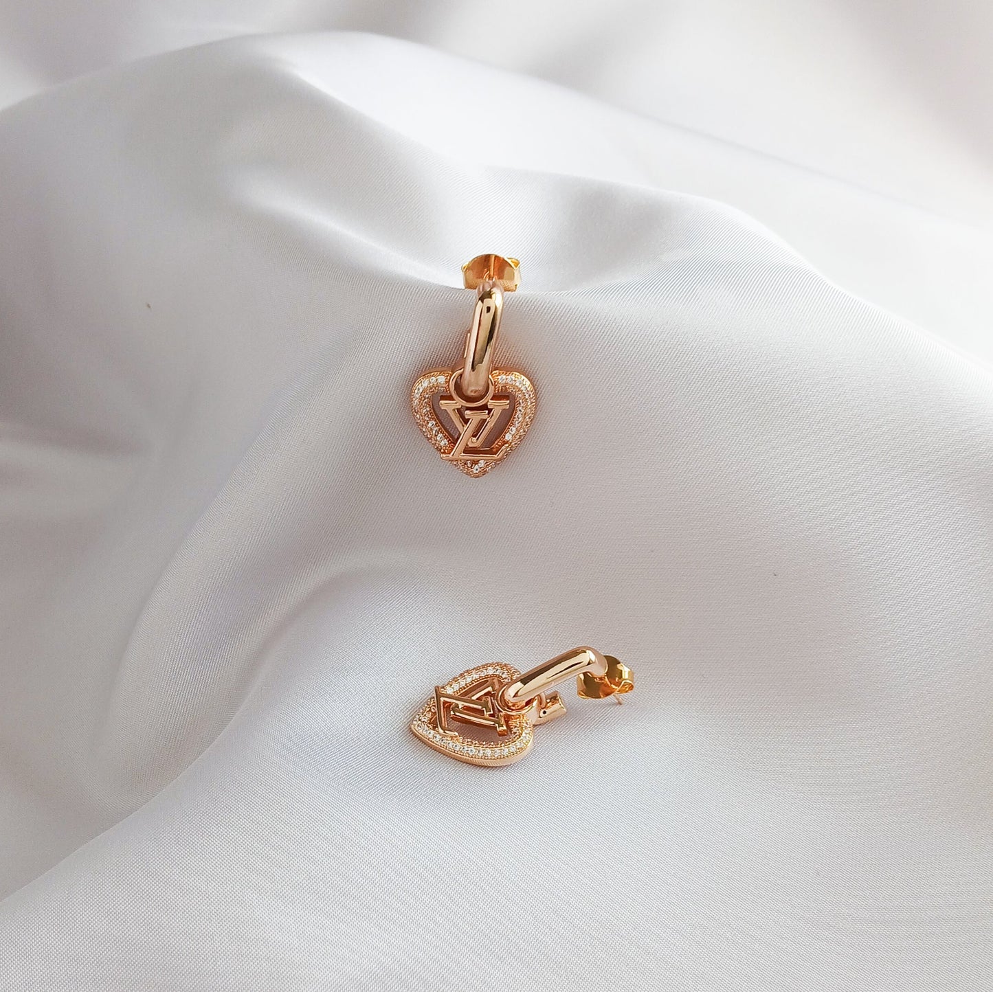 Luxe Heart - Earrings