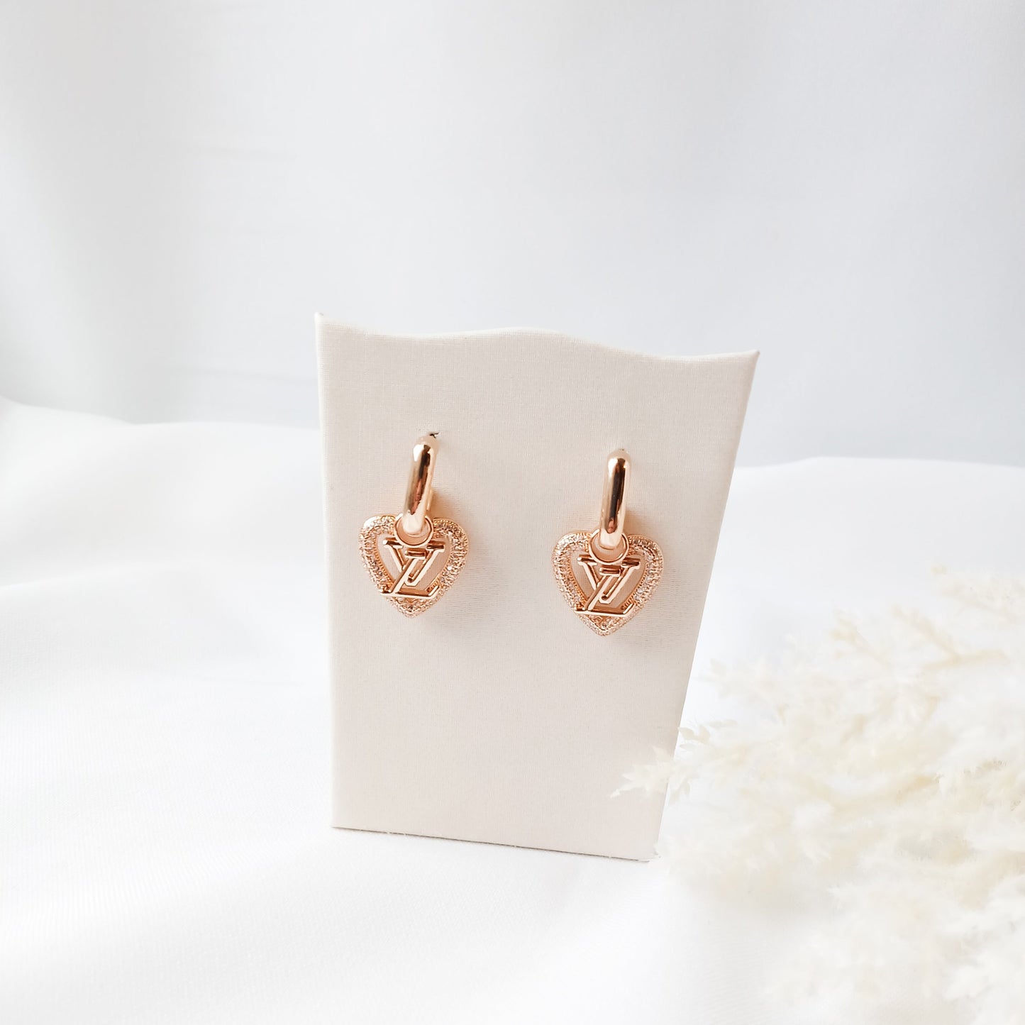 Luxe Heart - Earrings