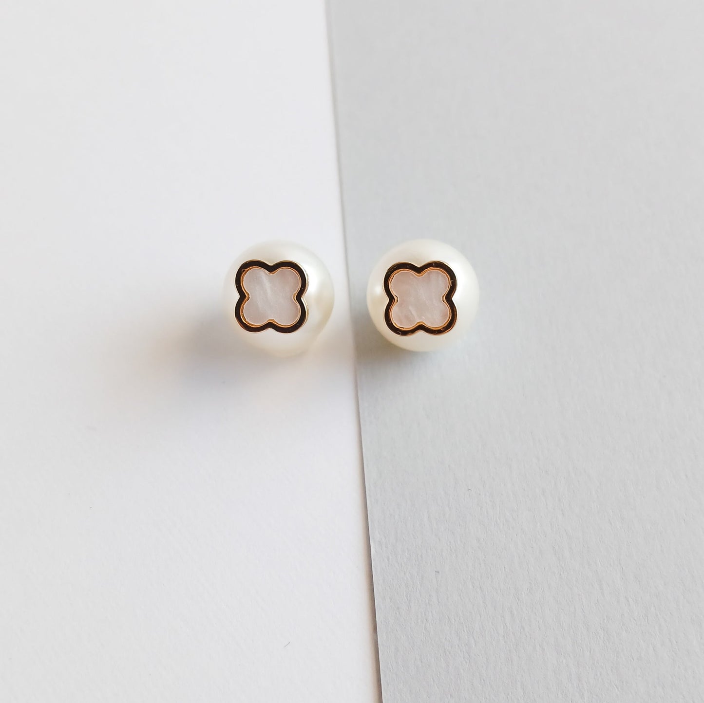 Clover Pearl Illusion - Earrings