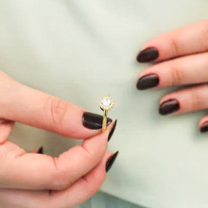 Anillo Solitario Halo Radiante